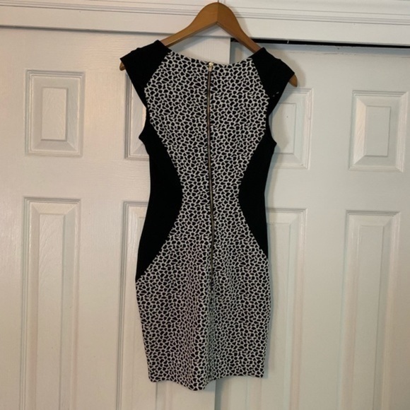 Express Black and White body-con Dress Size 2 - Picture 5 of 8